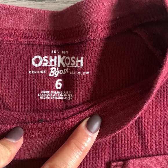 Boys Long sleeve/Sweatshirts/Hoodie - Carters and OshKosh B’Gosh Size 6 - 3-pack - Picture 3 of 15